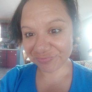 Meet your Posher, Annette munoz